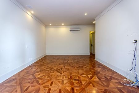 Apartamento à venda com 3 quartos, 564m² em Pinheiros, São Paulo