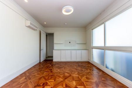 Apartamento à venda com 3 quartos, 564m² em Pinheiros, São Paulo
