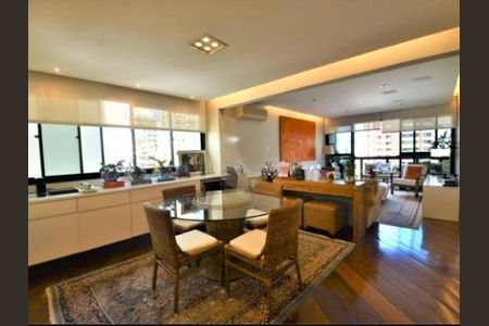 Apartamento à venda com 152m², 3 quartos e 3 vagas