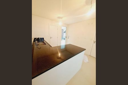 Apartamento à venda com 197m², 4 quartos e 3 vagas