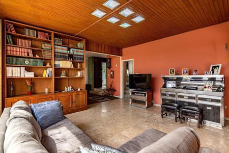 Casa à venda com 3 quartos, 380m² em Planalto Paulista, São Paulo