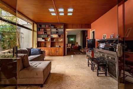 Casa à venda com 3 quartos, 380m² em Planalto Paulista, São Paulo