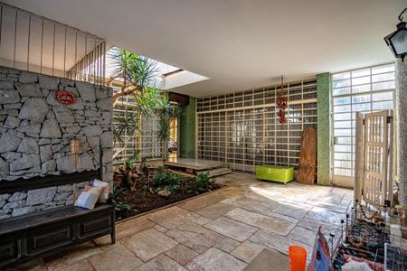 Casa à venda com 3 quartos, 380m² em Planalto Paulista, São Paulo
