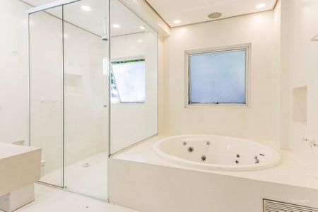 Apartamento à venda com 235m², 3 quartos e 2 vagas