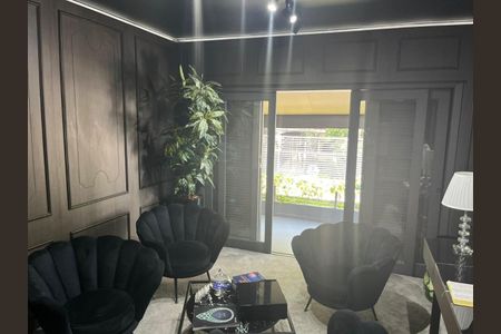 Casa à venda com 370m², 3 quartos e 2 vagas