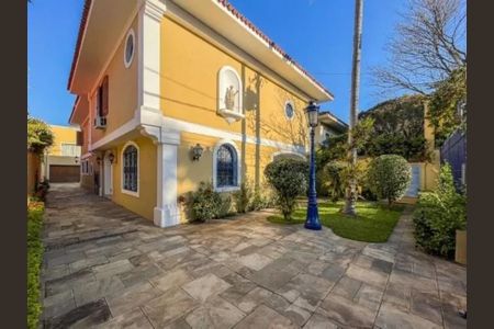 Casa à venda com 660m², 4 quartos e 6 vagas