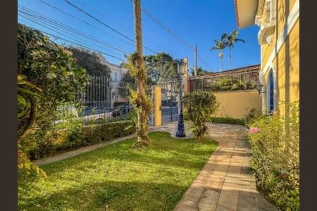 Casa à venda com 660m², 4 quartos e 6 vagas