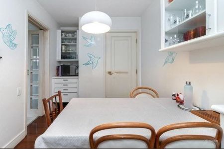 Apartamento à venda com 193m², 4 quartos e 2 vagas