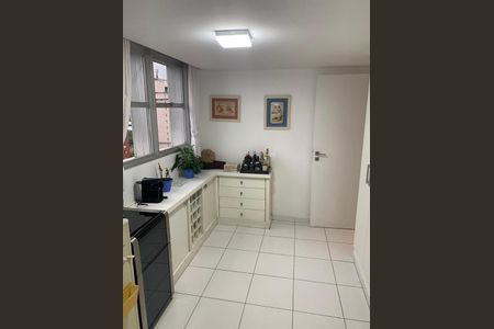 Apartamento à venda com 268m², 3 quartos e 3 vagas