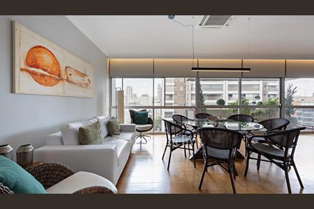 Apartamento à venda com 3 quartos, 245m² em Indianópolis, São Paulo