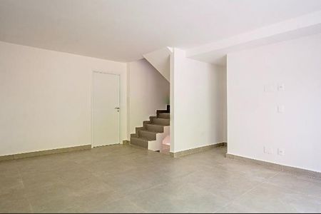 Casa de Condomínio à venda com 3 quartos, 225m² em Vila Madalena, São Paulo