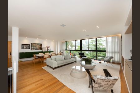 Casa à venda com 3 quartos, 537m² em Jardim Guedala, São Paulo