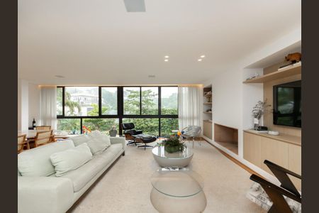 Casa à venda com 3 quartos, 537m² em Jardim Guedala, São Paulo