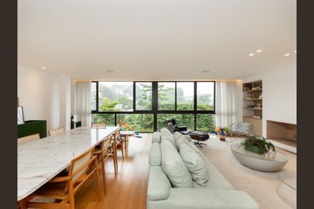 Casa à venda com 3 quartos, 537m² em Jardim Guedala, São Paulo