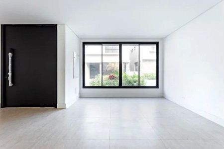 Casa de Condomínio à venda com 4 quartos, 856m² em Chácara Santo Antônio, São Paulo