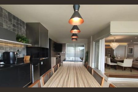 Apartamento à venda com 4 quartos, 232m² em Vila Nova Conceição, São Paulo
