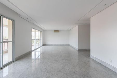 Apartamento à venda com 212m², 4 quartos e 4 vagas