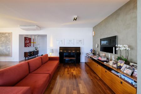 Apartamento à venda com 3 quartos, 185m² em Itaim Bibi, São Paulo