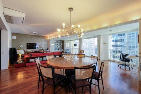 Apartamento à venda com 3 quartos, 185m² em Itaim Bibi, São Paulo