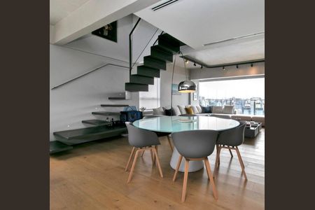 Apartamento à venda com 2 quartos, 200m² em Vila Nova Conceição, São Paulo