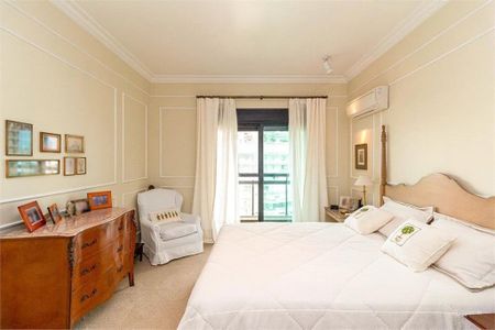 Apartamento à venda com 3 quartos, 295m² em Moema, São Paulo