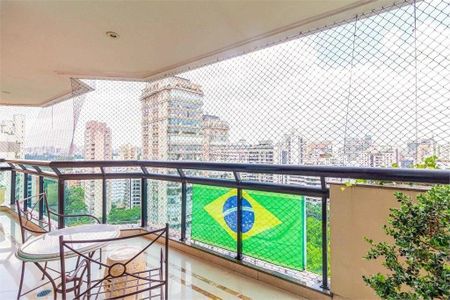 Apartamento à venda com 3 quartos, 295m² em Moema, São Paulo