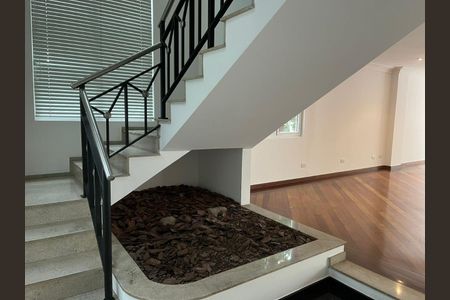 Casa de Condomínio à venda com 4 quartos, 535m² em Super Quadra Morumbi, São Paulo