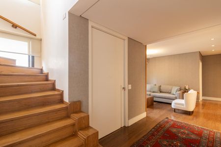 Apartamento à venda com 384m², 3 quartos e 4 vagas Apartamento à venda com 384m², 3 quartos e 4 vagasEntrada