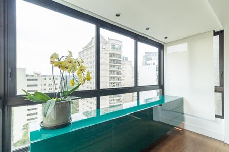 Apartamento à venda com 384m², 3 quartos e 4 vagas Apartamento à venda com 384m², 3 quartos e 4 vagasVaranda da Sala 1