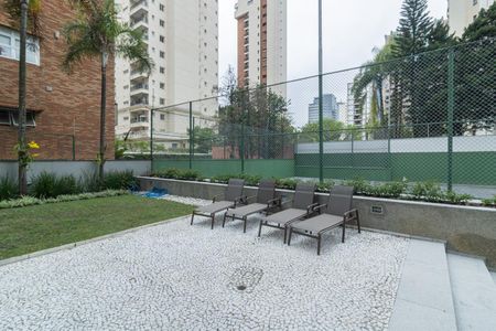 Apartamento à venda com 384m², 3 quartos e 4 vagas Apartamento à venda com 384m², 3 quartos e 4 vagasPiscina
