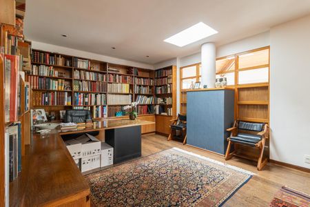 Apartamento à venda com 384m², 3 quartos e 4 vagas Apartamento à venda com 384m², 3 quartos e 4 vagasEscritório
