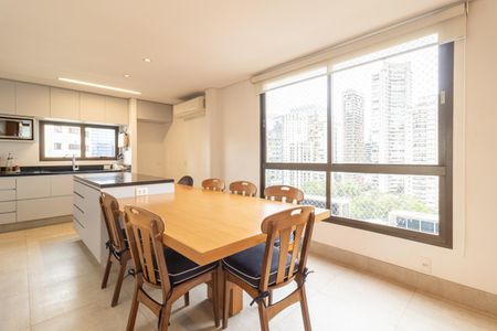 Apartamento à venda com 384m², 3 quartos e 4 vagas Apartamento à venda com 384m², 3 quartos e 4 vagasCopa