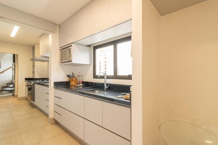 Apartamento à venda com 384m², 3 quartos e 4 vagas Apartamento à venda com 384m², 3 quartos e 4 vagasCozinha