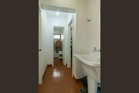 Apartamento à venda com 384m², 3 quartos e 4 vagas Apartamento à venda com 384m², 3 quartos e 4 vagasÁrea de Serviço