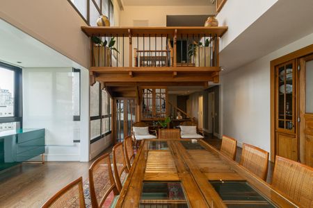 Apartamento à venda com 384m², 3 quartos e 4 vagas Apartamento à venda com 384m², 3 quartos e 4 vagasSala 1