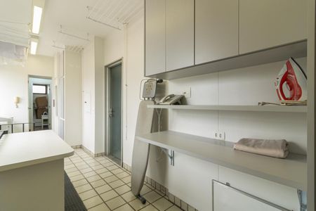 Apartamento à venda com 384m², 3 quartos e 4 vagas Apartamento à venda com 384m², 3 quartos e 4 vagasÁrea de Serviço