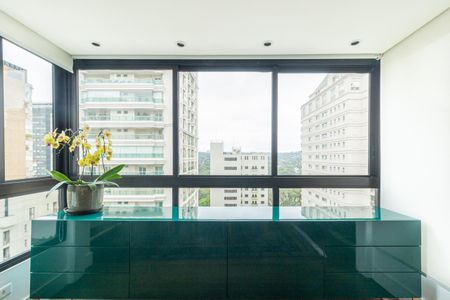 Varanda da Sala 1 de apartamento à venda com 3 quartos, 384m² em Itaim Bibi, São Paulo