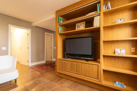 Apartamento à venda com 384m², 3 quartos e 4 vagas Apartamento à venda com 384m², 3 quartos e 4 vagasSala 2