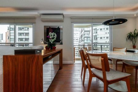 Apartamento à venda com 3 quartos, 158m² em Vila Nova Conceição, São Paulo