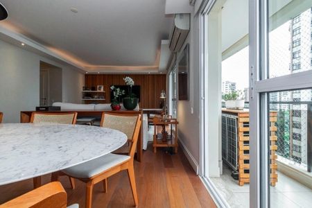 Apartamento à venda com 3 quartos, 158m² em Vila Nova Conceição, São Paulo