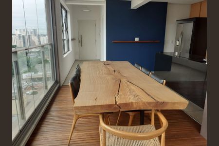Apartamento à venda com 2 quartos, 180m² em Vila Nova Conceição, São Paulo