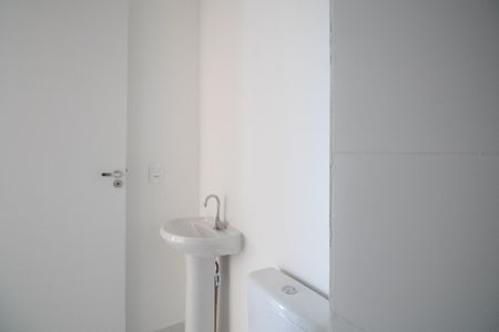 Apartamento à venda com 33m², 2 quartos e sem vaga Apartamento à venda com 33m², 2 quartos e sem vagaBanheiro