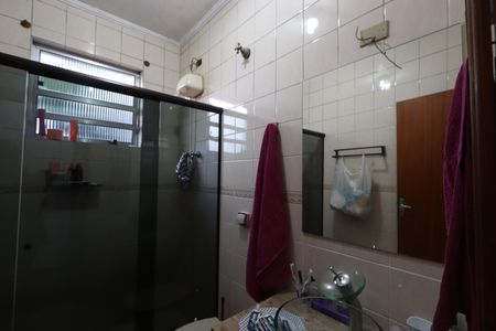 Casa à venda com 240m², 3 quartos e 4 vagasBanheiro da Suíte 1