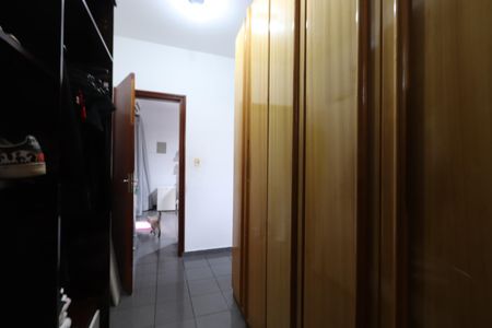 Casa à venda com 240m², 3 quartos e 4 vagasCloset da Suíte 2