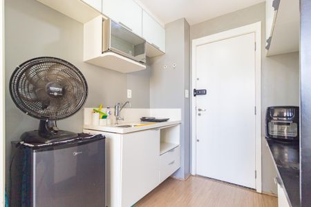 Cozinha de kitnet/studio para alugar com 1 quarto, 19m² em Brás, São Paulo