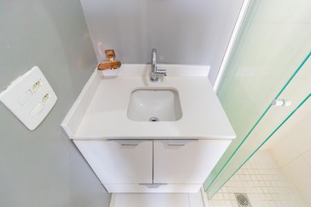 Banheiro de kitnet/studio para alugar com 1 quarto, 19m² em Brás, São Paulo