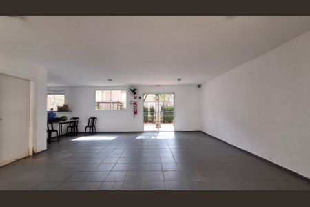 Apartamento para alugar com 47m², 2 quartos e sem vagaÁrea comum - Salão de festas
