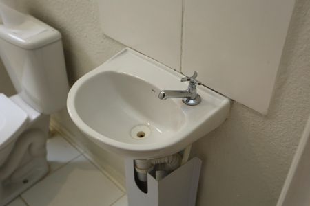 Apartamento para alugar com 47m², 2 quartos e sem vagaBanheiro