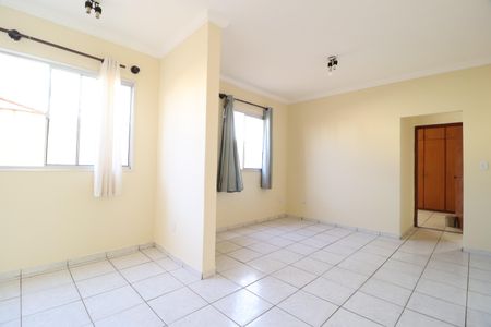 Sala de apartamento para alugar com 3 quartos, 114m² em Santa Mônica, Uberlândia
