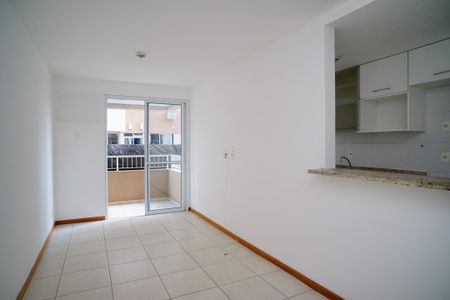 Sala de apartamento para alugar com 2 quartos, 57m² em Pendotiba, Niterói